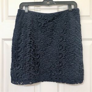 Banana Republic Lace Mini Skirt with Pockets Navy Blue Size 4